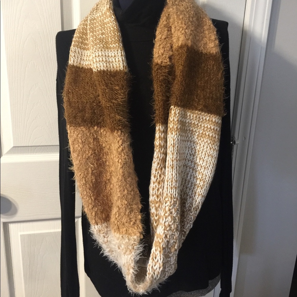 Infinity scarf